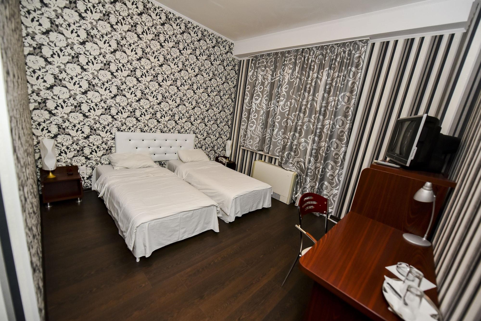 Mesogios Hotel Кишинёв Экстерьер фото