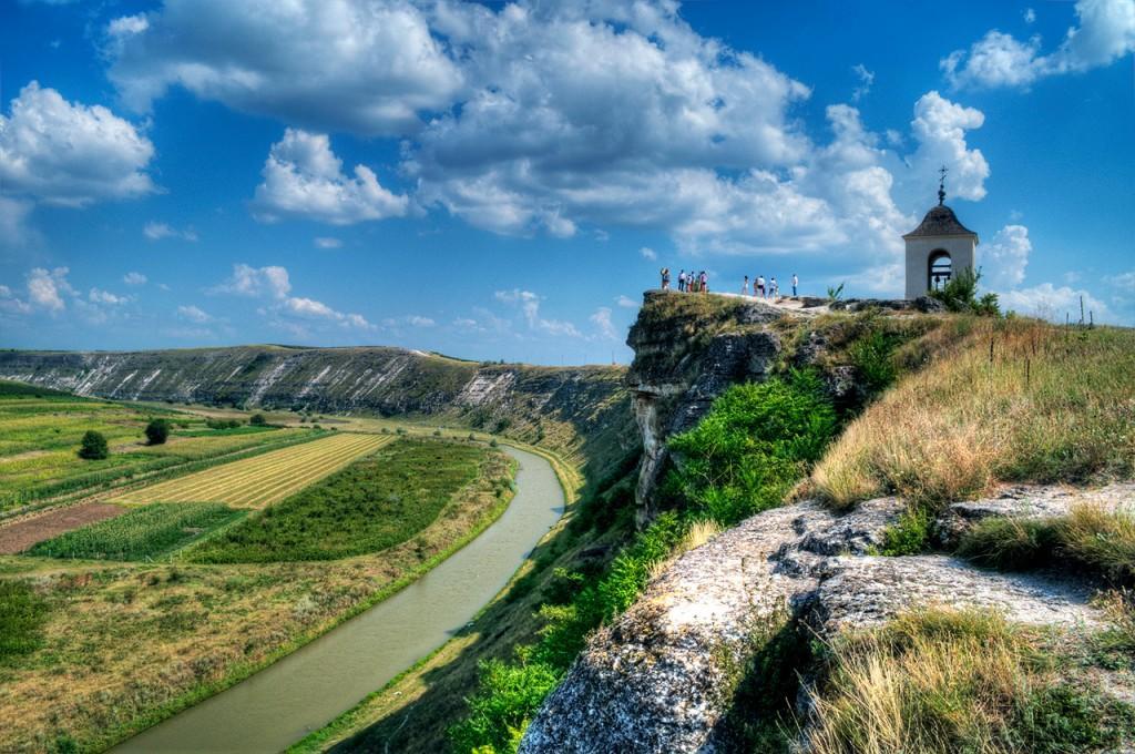 Mesogios Hotel Кишинёв Экстерьер фото